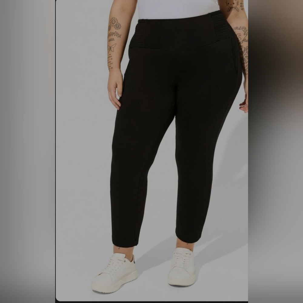 🌸🌼2 For $20🌼🌸Super soft Torrid pants